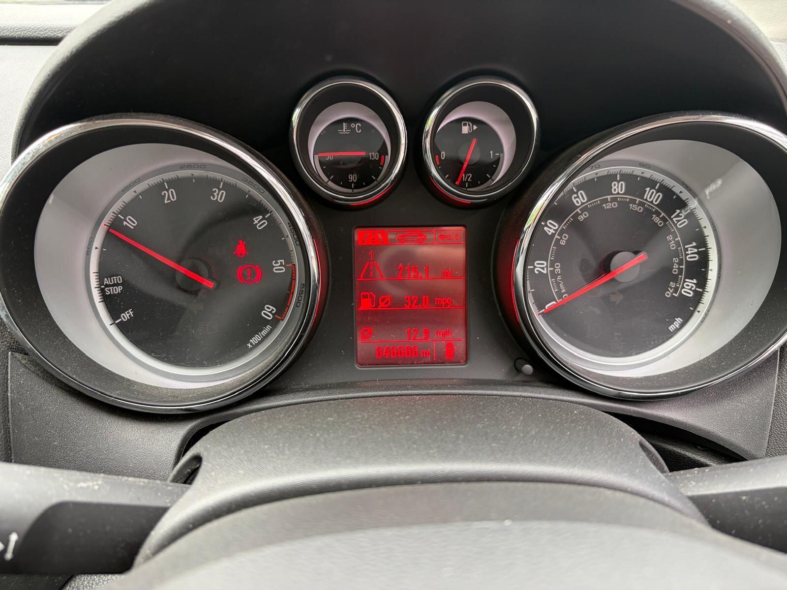 Vauxhall Astra - image 14